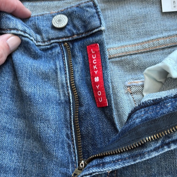 NWT - Lucky Brand denim. Size 8/29 R. - Picture 10 of 15